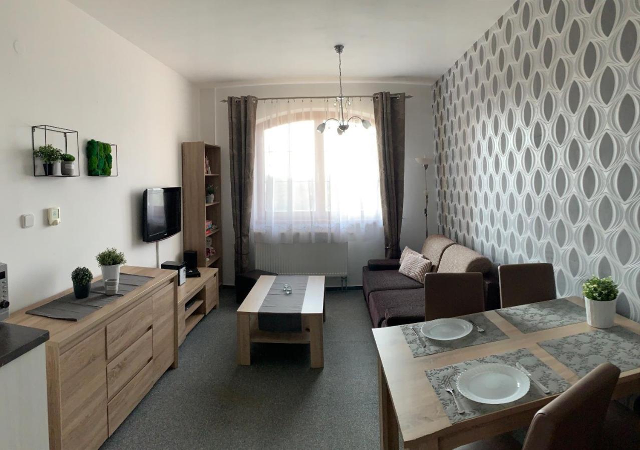 Cosy Apartment In An Excellent Location Kakaslomnic Kültér fotó
